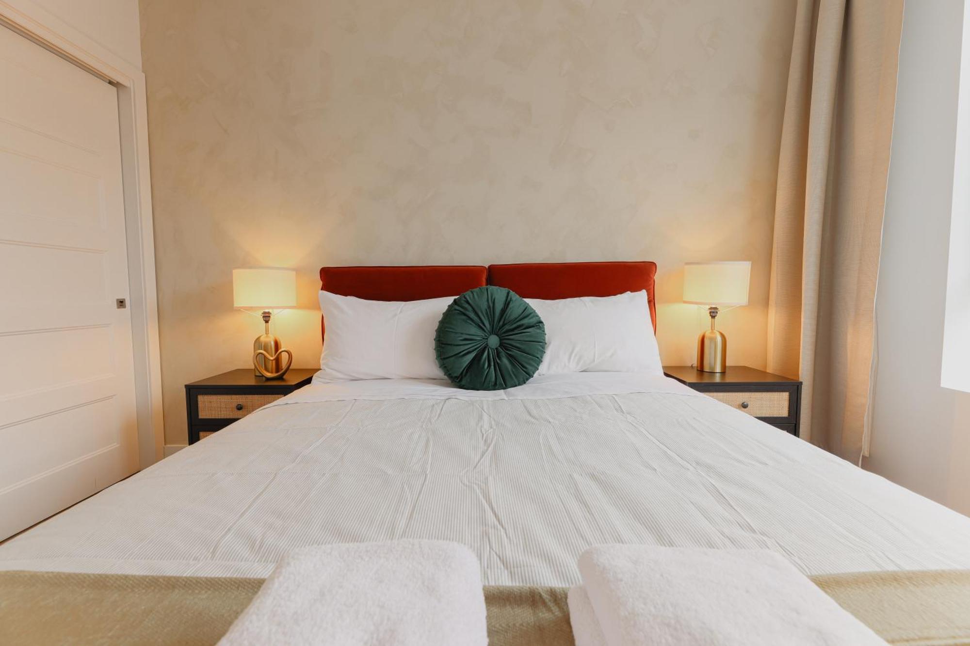 Rozenhaus Montreal Hotel Экстерьер фото