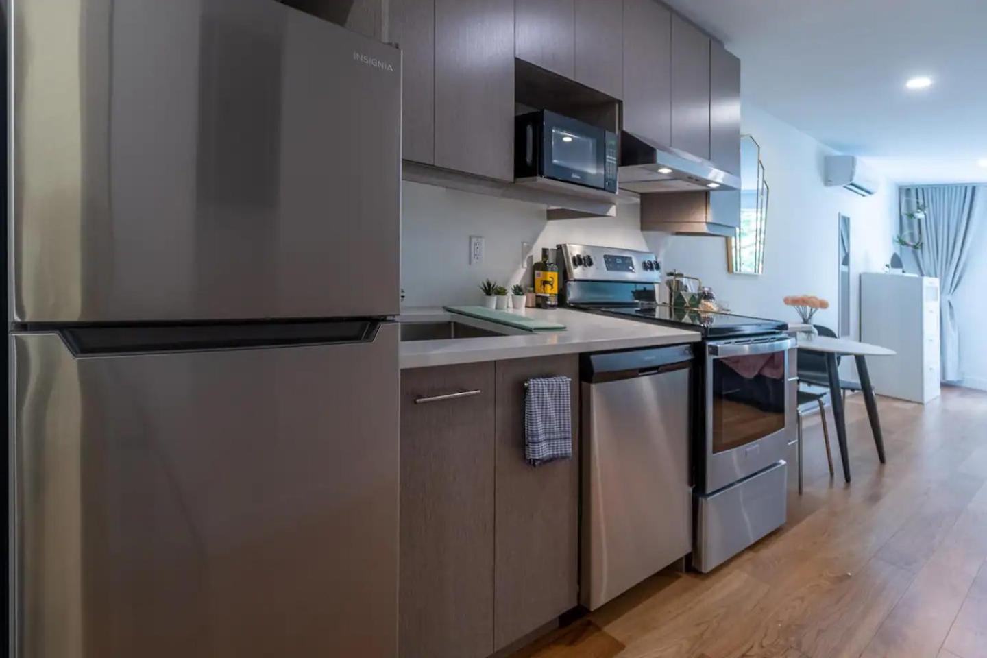 Rozenhaus Montreal Hotel Экстерьер фото