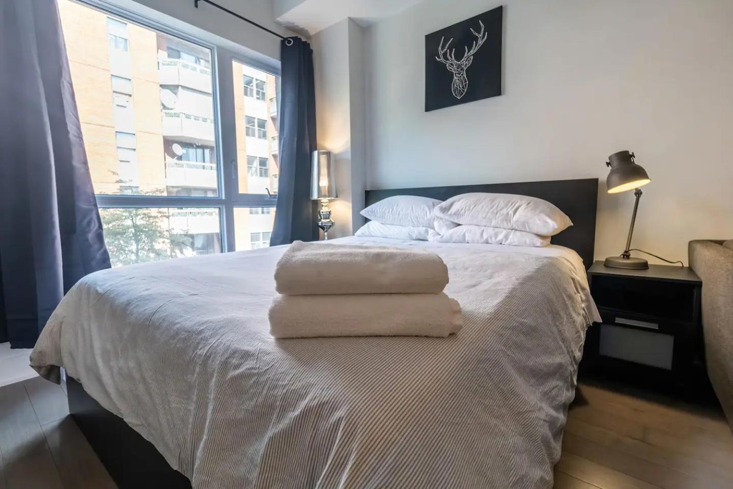 Rozenhaus Montreal Hotel Экстерьер фото