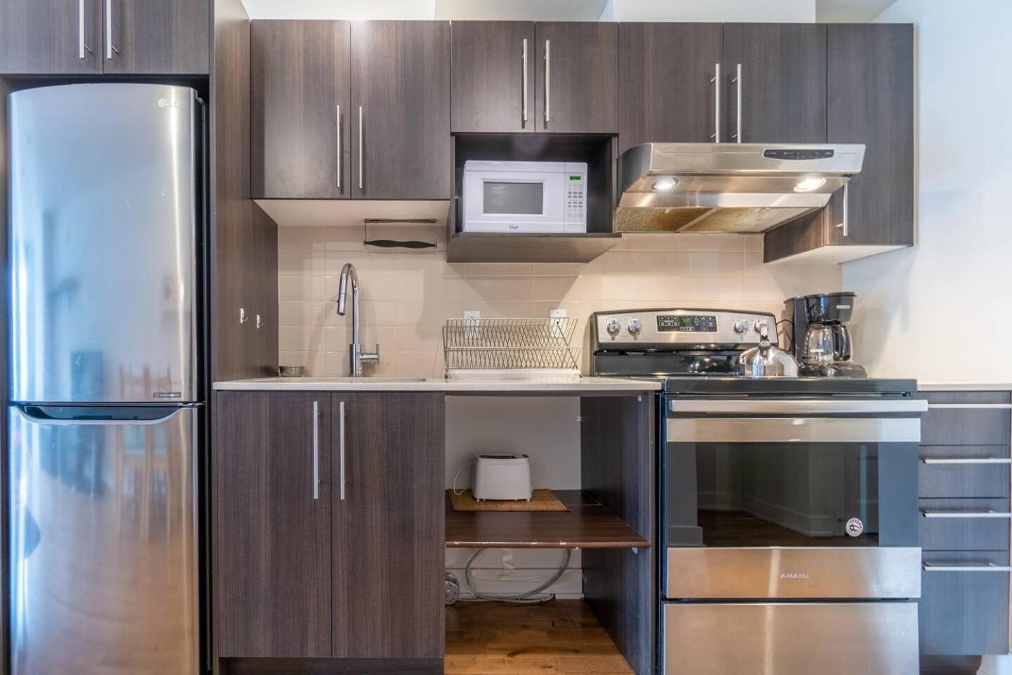 Rozenhaus Montreal Hotel Экстерьер фото
