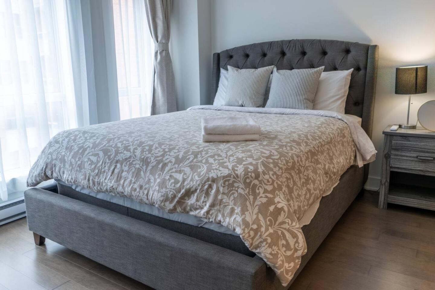 Rozenhaus Montreal Hotel Экстерьер фото
